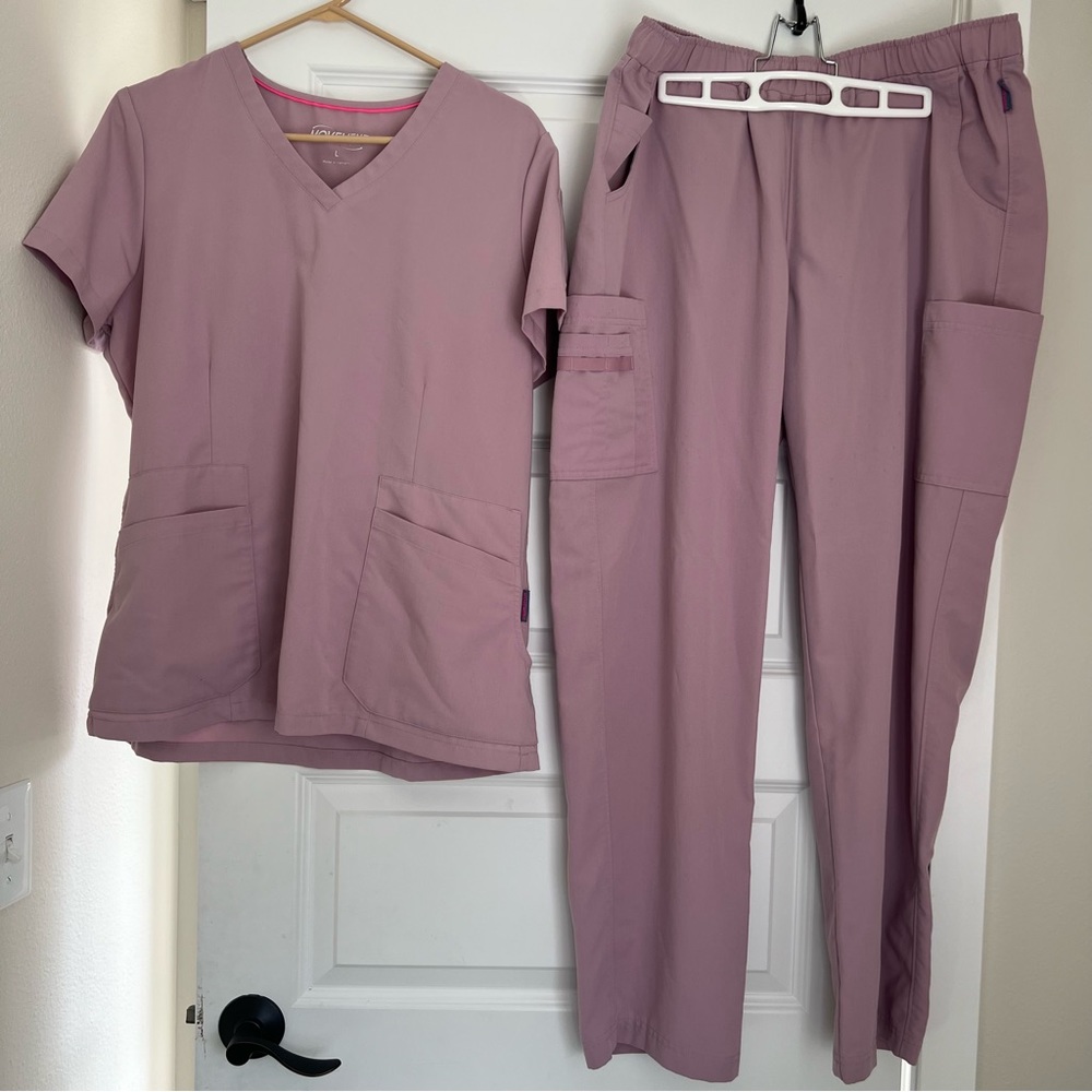 UA butter-soft movement light pink cargo scrub set